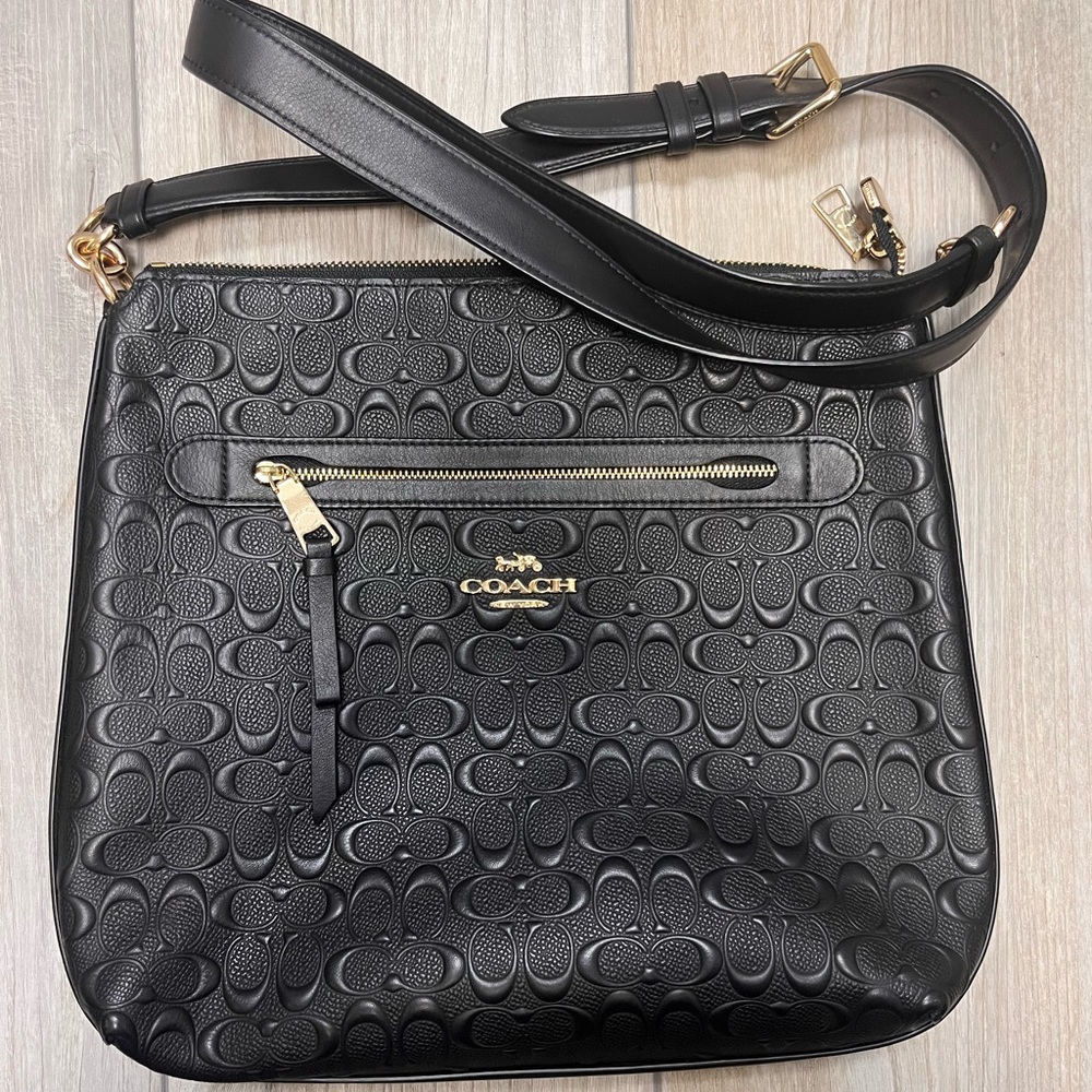 Coach Black Leather Signature Logo Crossbody Handbag EUC